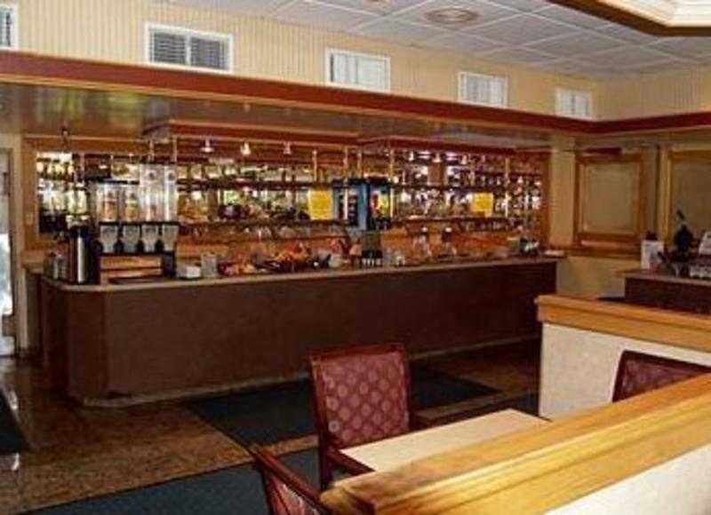 Quality Inn Market Center Dallas Exterior photo
